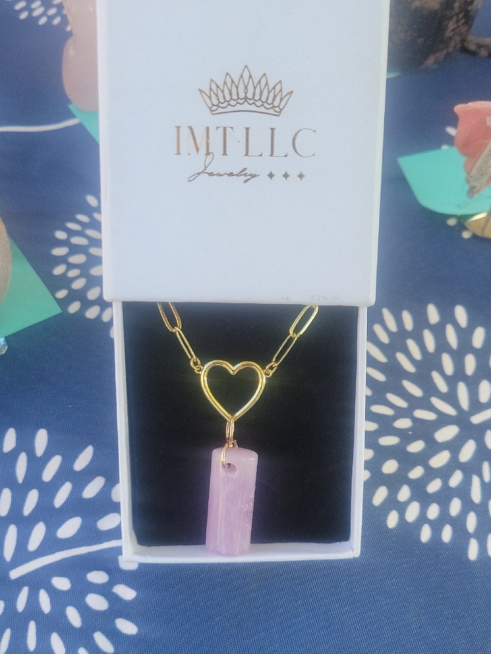 High-quality, Lilac Kunzite with flash  chocker necklace with heart 14k plated